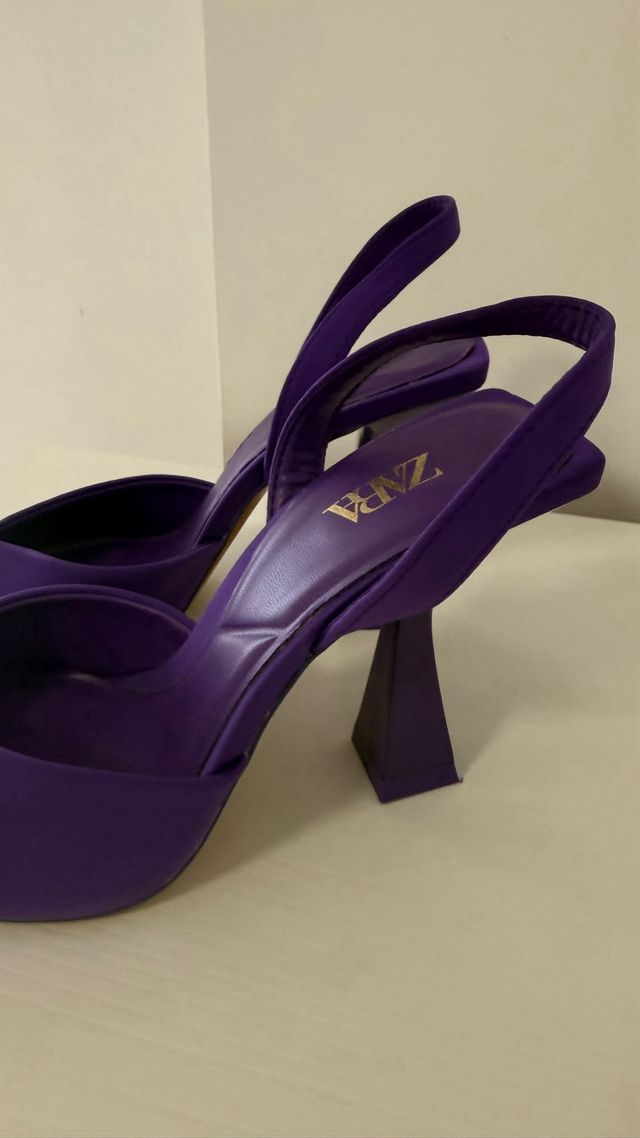 Zapatos Zara Morados Talla 38