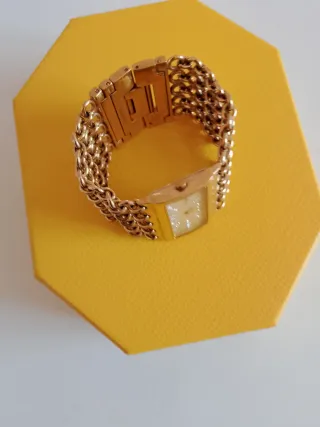 Reloj Paul Versan dorado malla