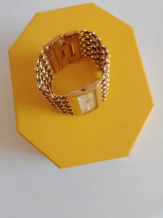 Reloj Paul Versan dorado malla