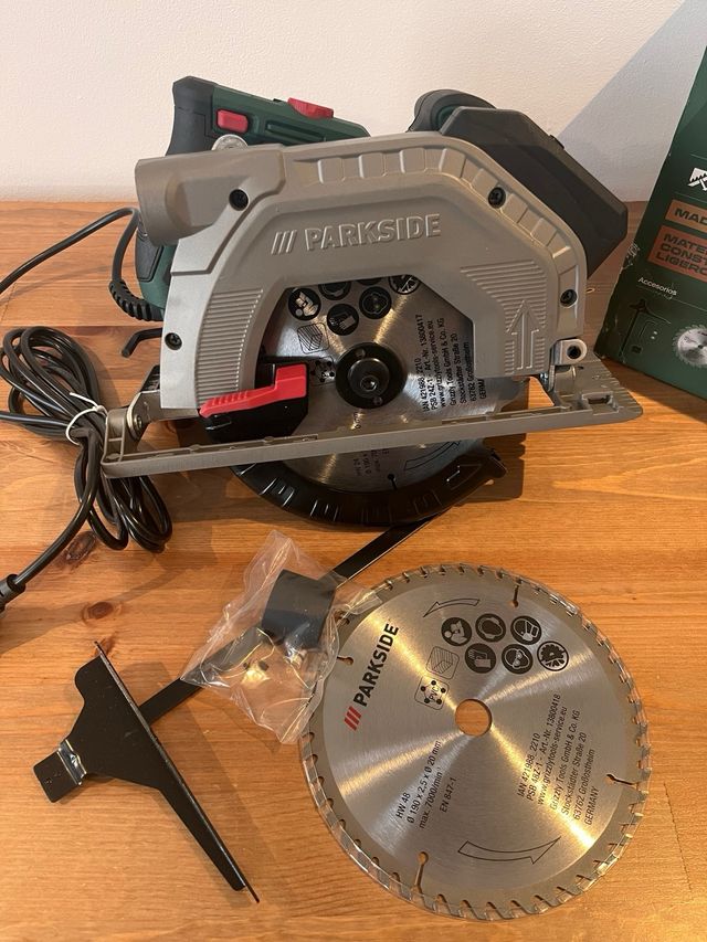 Serra Circular Portátil 1350 W NOVA