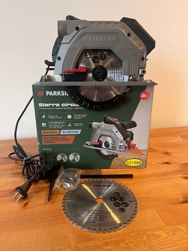 Serra Circular Portátil 1350 W NOVA