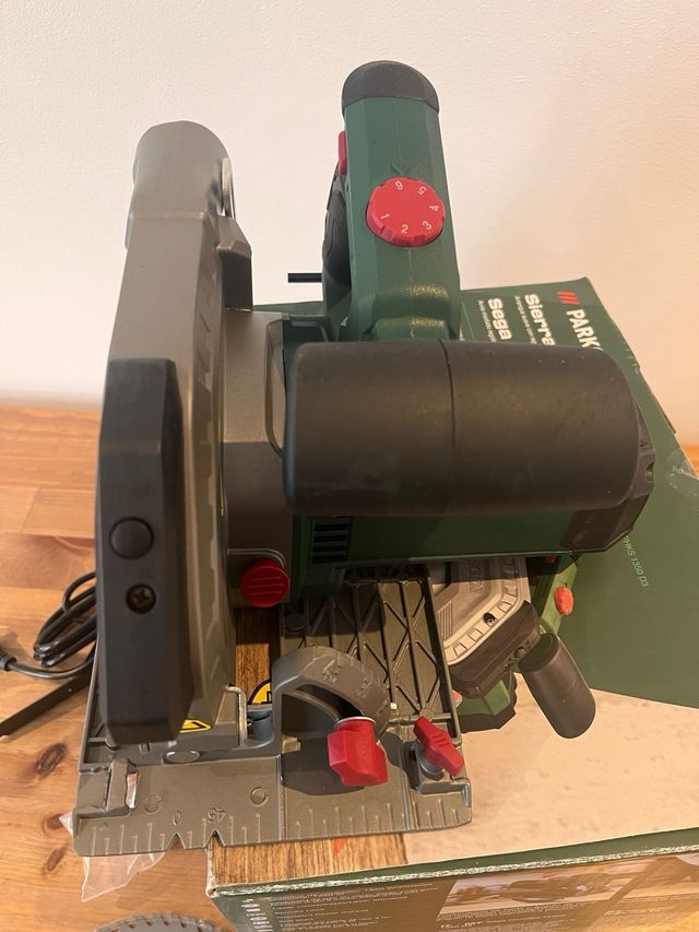 Serra Circular Portátil 1350 W NOVA