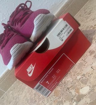 Zapatillas Nike Tanjun Mujer Talla 38