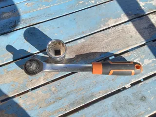 Llave carraca + vaso 32mm