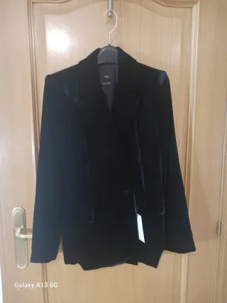 Americana Mango Negra Mujer