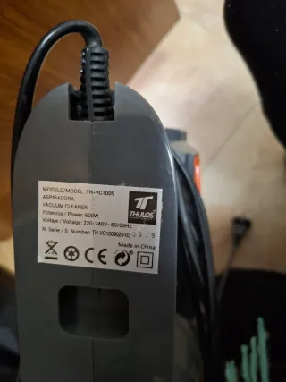 Aspiradora Thulos 600w