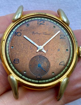 Relógio Mathey Tissot Dourado