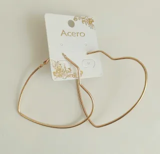 Pendientes corazón dorados