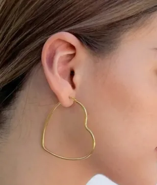 Pendientes corazón dorados