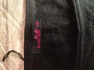 Jersey negro con adornos