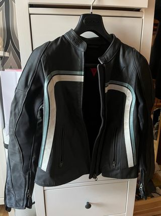 Chaqueta de moto Dainese negra