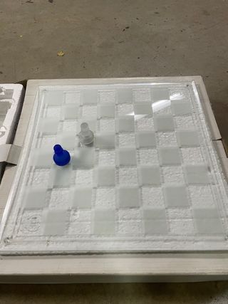 Ajedrez de Cristal Azul y Transparente