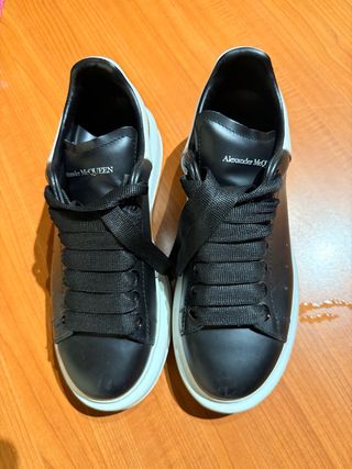 Scarpe Alexander McQueen nere e bianche