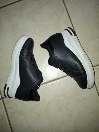 Scarpe sneakers nere donna n.39