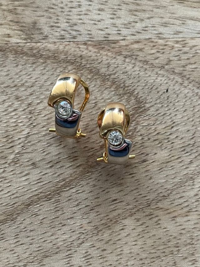 Pendientes dorados y plateados con circonita