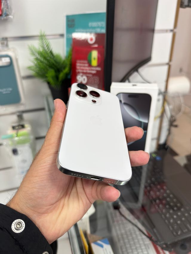 iPhone 16 Pro 128GB Bianco