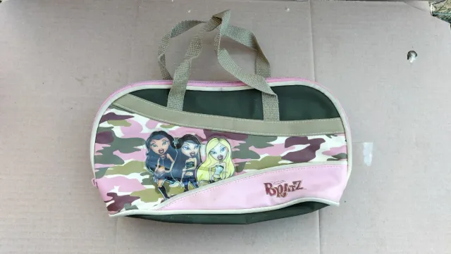 Bolsito neceser Bratz