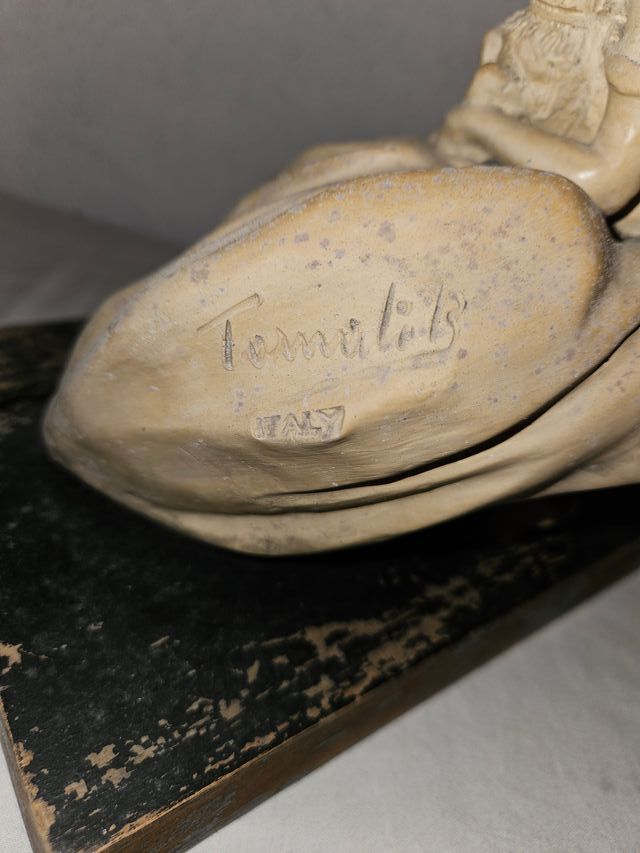 Statuina antica in terracotta