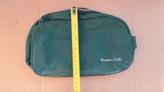 Neceser Massimo Dutti verde