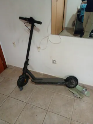 Patinete Eléctrico Negro