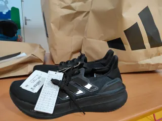 Zapatillas Adidas Ultraboost Light Negras 46.5