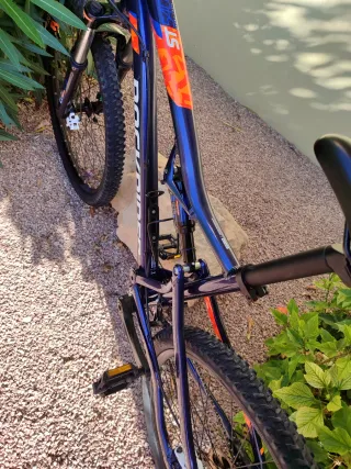 Bicicleta de Montaña Doble Suspensión