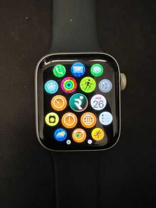 Apple Watch S6 in alluminio argento 44mm