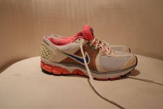 Zapatilla Nike Mujer Rosa y Blanca