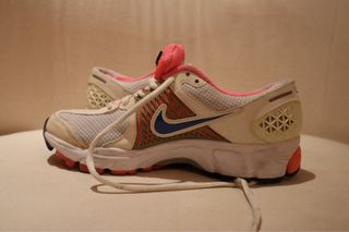 Zapatilla Nike Mujer Rosa y Blanca