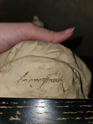 Statua antica in terracotta