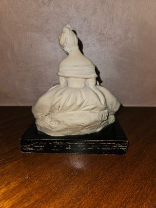 Statua antica in terracotta