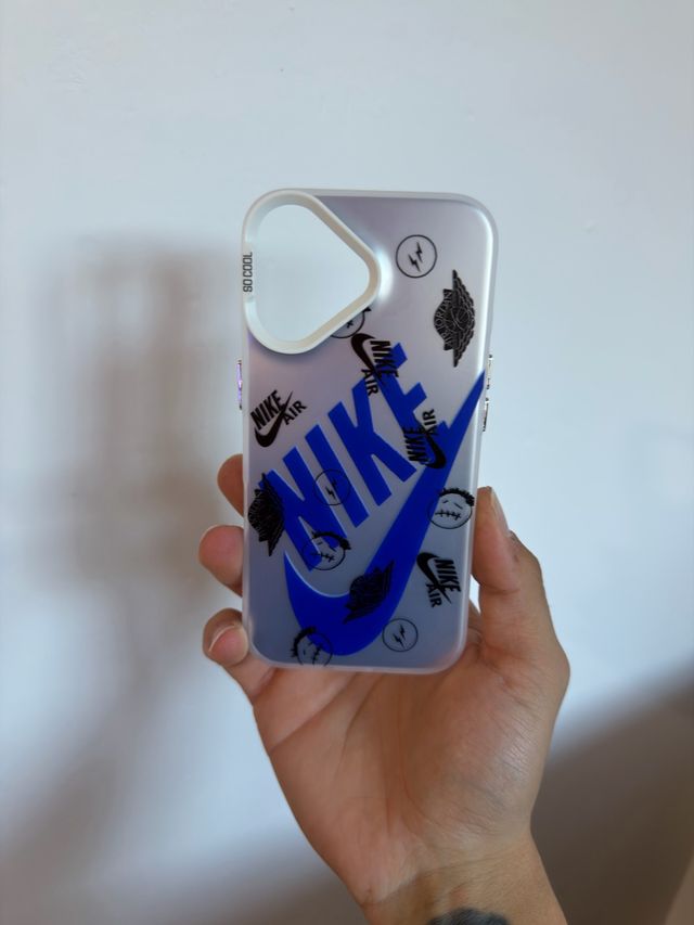 Funda iPhone 16 Nike