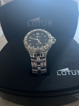 Reloj Lotus Azul y Plateado