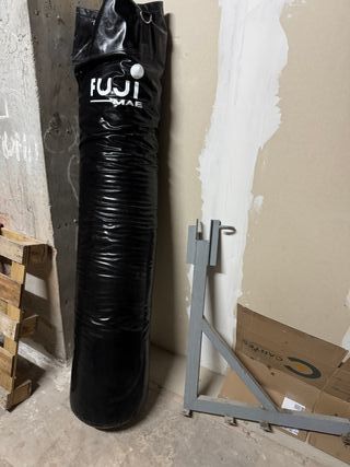 Saco de boxeo Fuji Mae con soporte