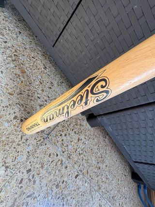 Bate de béisbol de madera