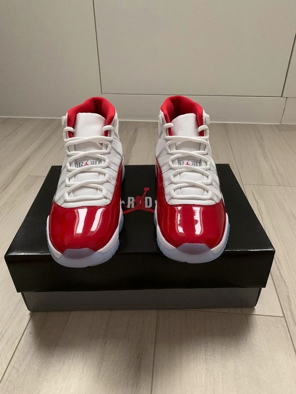 Jordan 11 Retro Cherry Talla 43 Nuevas