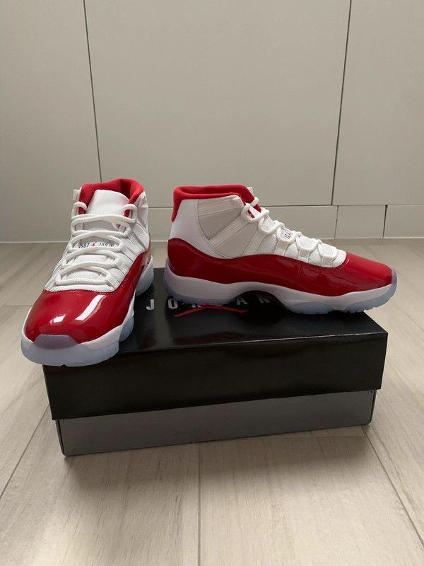 Jordan 11 Retro Cherry Talla 43 Nuevas