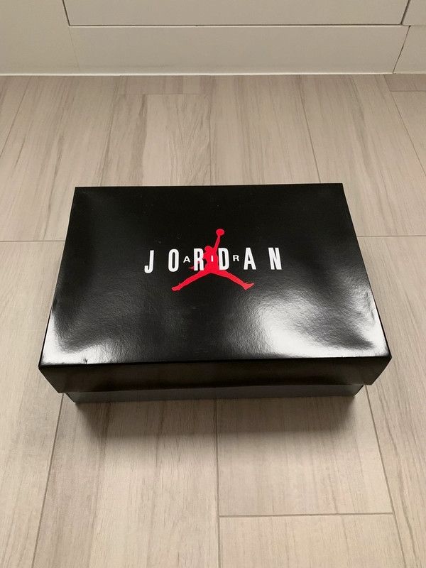 Jordan 11 Retro Cherry Talla 43 Nuevas