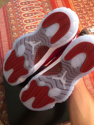 Jordan 11 Retro Cherry Talla 46 Nuevas