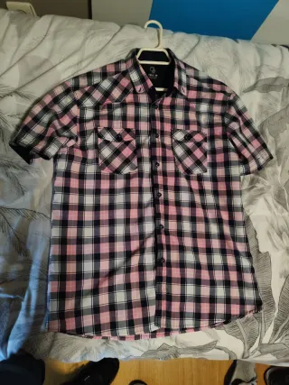 Camisa cuadros rosa, negra y blanca