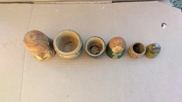 Matrioska de madera antigua