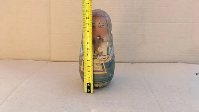 Matrioska de madera antigua