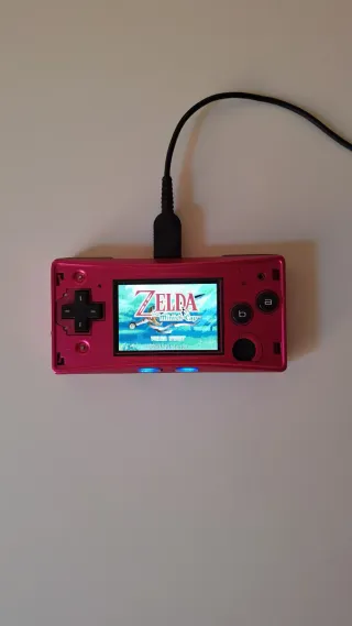 Game Boy Micro Rosa + Zelda Minish Cap