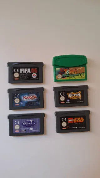 Game Boy Micro Rosa + Zelda Minish Cap