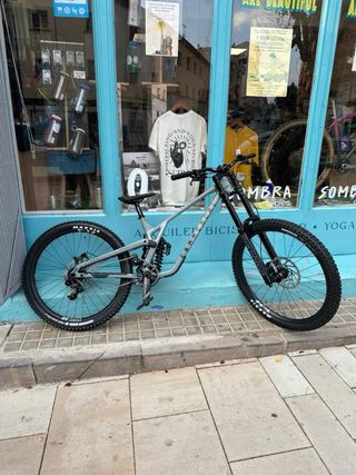 Commencal Supreme V5
