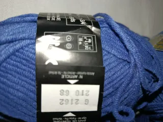 Ovillo lana azul Bergere de France 50g