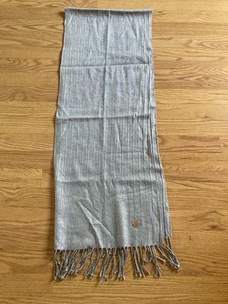 Bufanda gris de Punto Roma