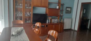 Mueble 3,20m + mesa de salón 160/260 +6 sillas