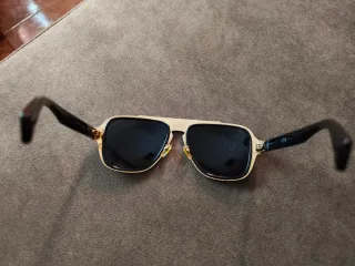 Occhiali da sole Versace neri e dorati