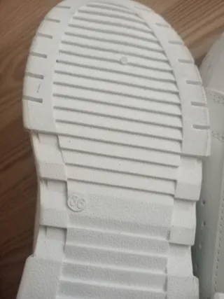 Zapatillas Puma Blancas y Verdes